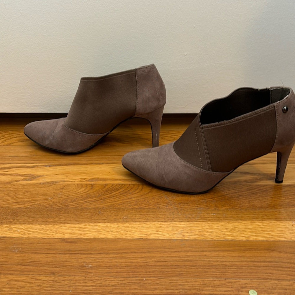 Size 8 Shootie